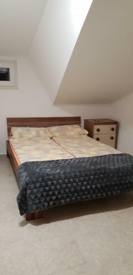 Apartma Jelka Новиград Екстериор снимка