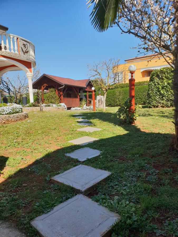 Apartma Jelka Новиград Екстериор снимка
